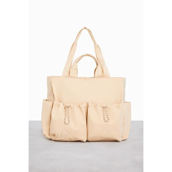 NWT Beis Sports Carryall Tote Duffle in Beige - Picture 3 of 8